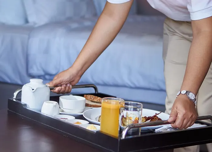 Aparthotel The Sintesa 5*